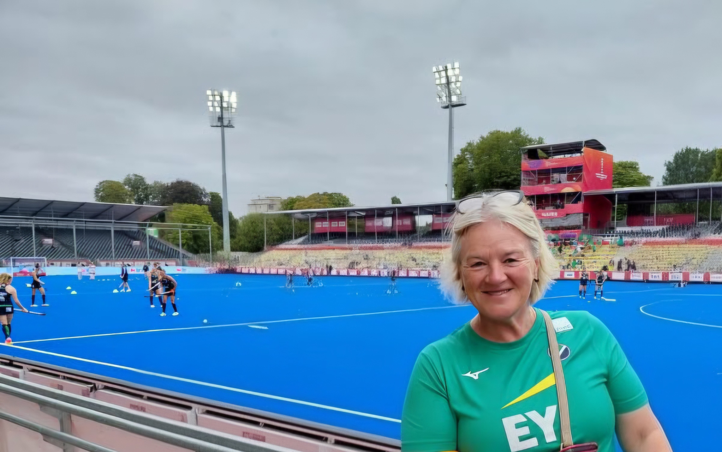 Jess Buckely, coach